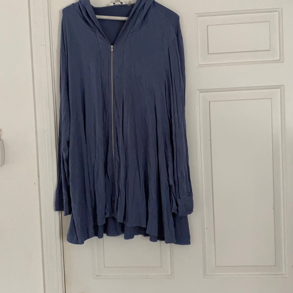 L/xl blue relaxed flowey hoody